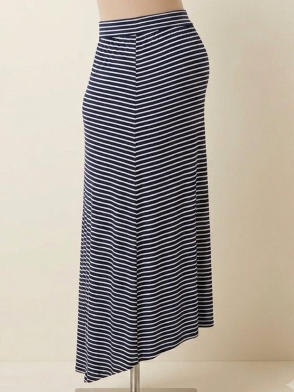 Liz Lange Maternity Maxi Skirt M Navy & White Strip Elastic Waist